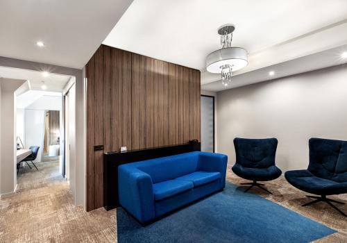 Парковка отеля Mercure Воронеж Центр